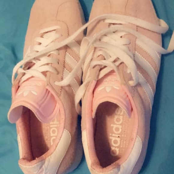 Women's pink Gazelle ADIDAS, sz 8 - Picture 4 of 5
